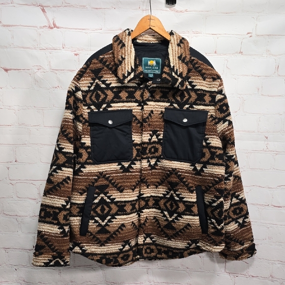 Horizon Other - Horizon Western Aztec Mens Size XL NWT